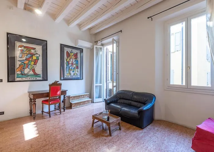 Le Stanze Del Carro By Short Holidays 3* بولونيا