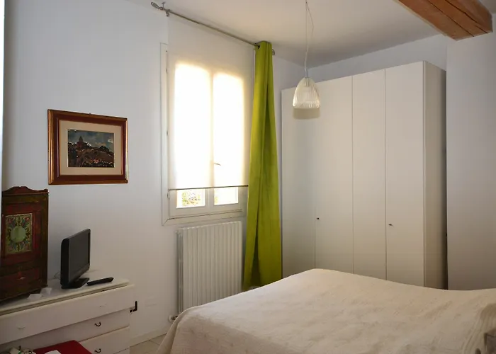 Le Stanze Del Carro By Short Holidays 3* بولونيا