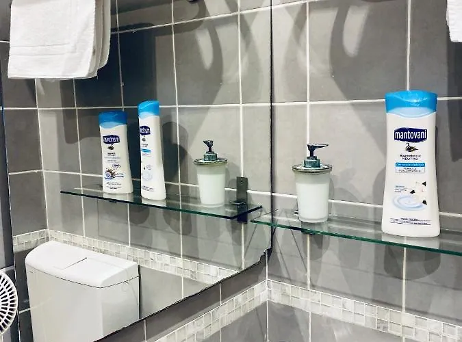 - Le Stanze Del Carro - 3* Bologna